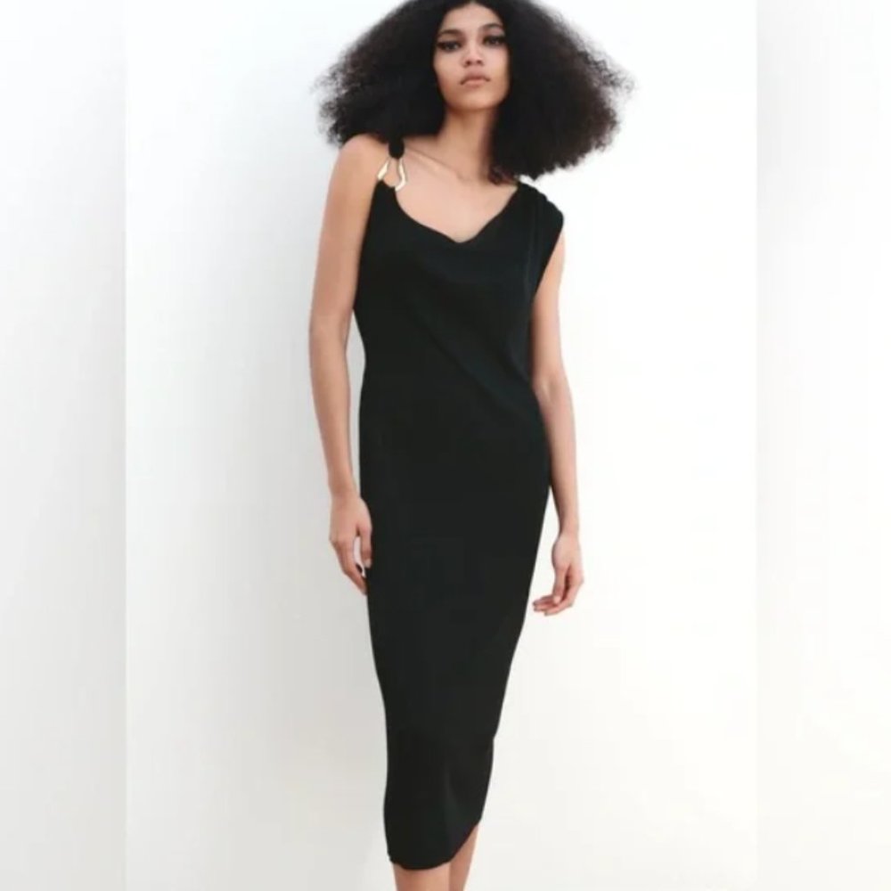 NWT ZARA BUCKLED SHOULDER KNIT BLACK MIDI DRESS